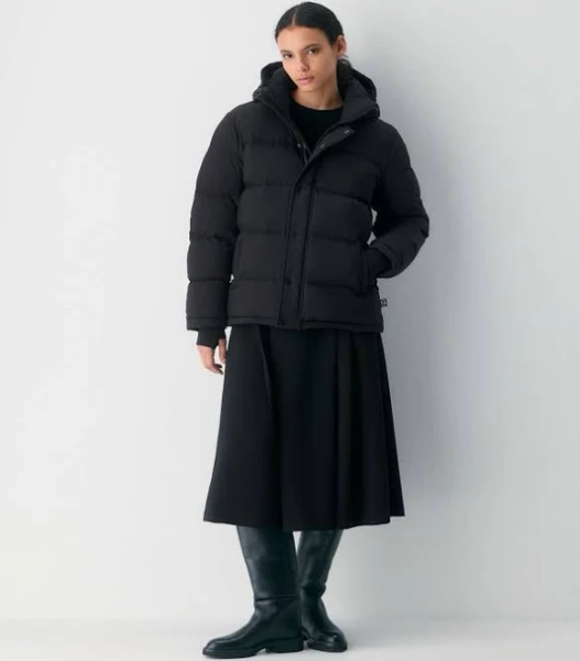 The Super Puff Women's The Super Puff Jacket in Black size XL