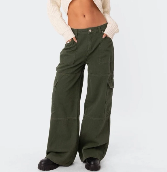 Edikted Women's Ember Mid-Rise Denim Cargo Pants