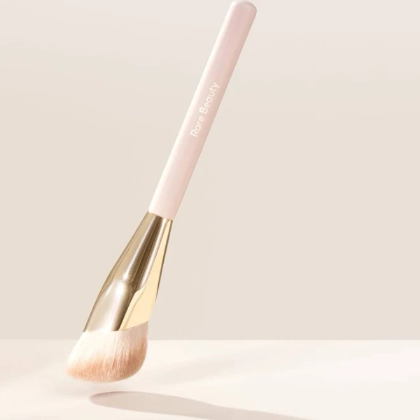Rare Beauty Liquid Touch Foundation Brush