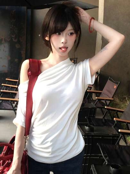 DAZY 1pc Women Soft Asymmetrical Collar Versatile Cold Shoulder Casual Top/T-Shirt