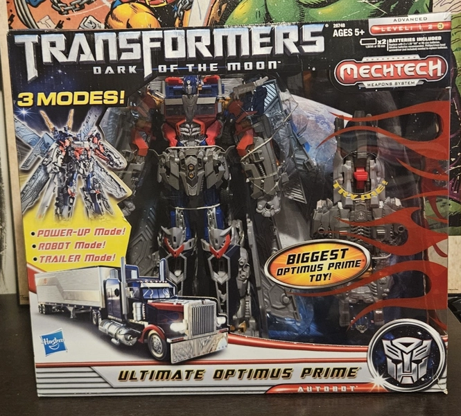 ULTIMATE OPTIMUS PRIME Transformers Dark of the Moon MechTech NIB