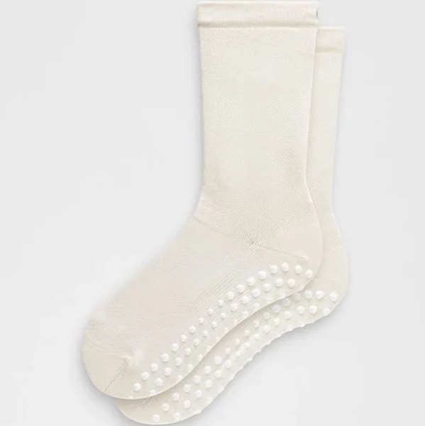 Lululemon Find Your Balance Grip Crew Socks