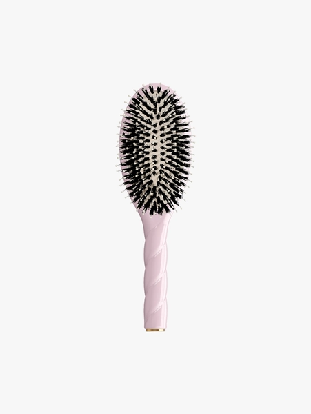 N.03 The Essential Soft Brush