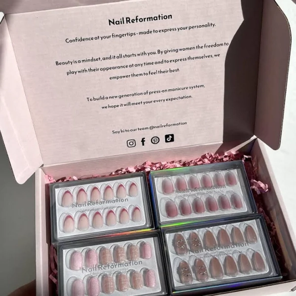 Press-On Nails Gift Box Deal