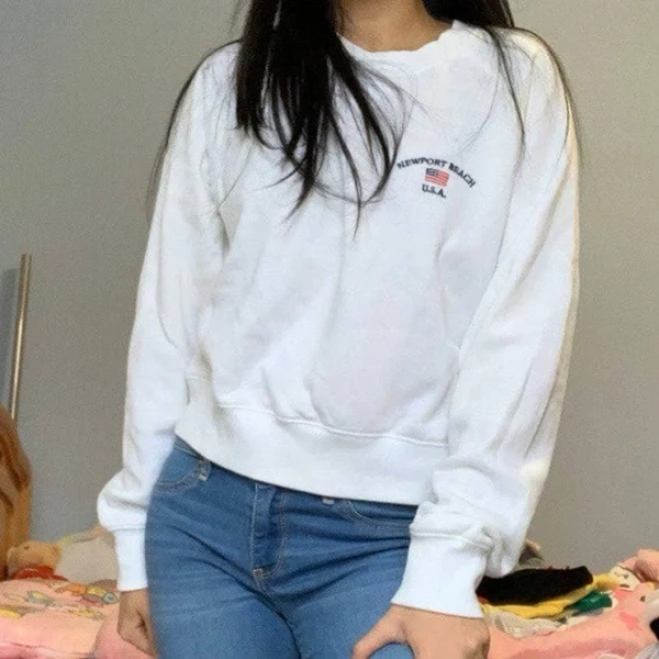 Brandy Melville NWT White Newport BEACH PULLOVER