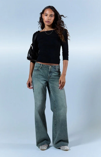 Casey Low Rise Baggy Jeans Medium Wash Blue