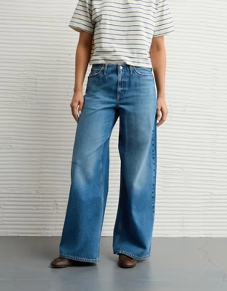 AE Dreamy Drape Strigid Low-Rise Ultra Wide-Leg Jean
