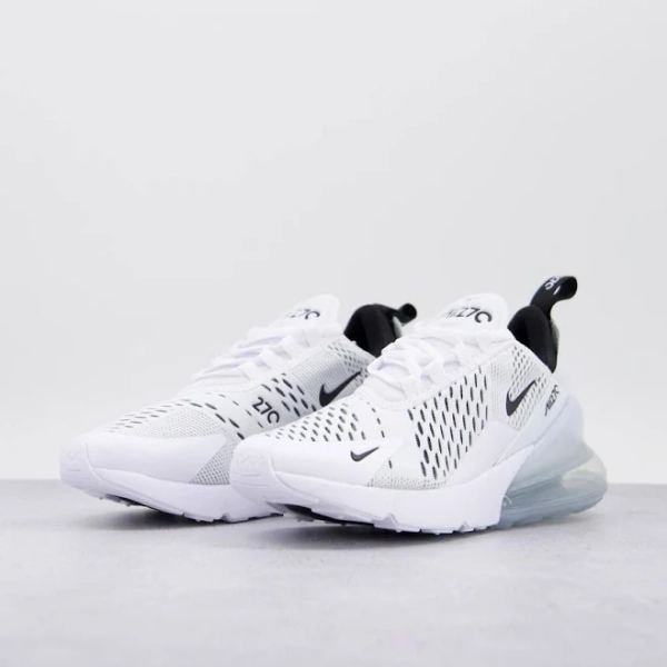 Nike Air Max 270 Sneakers