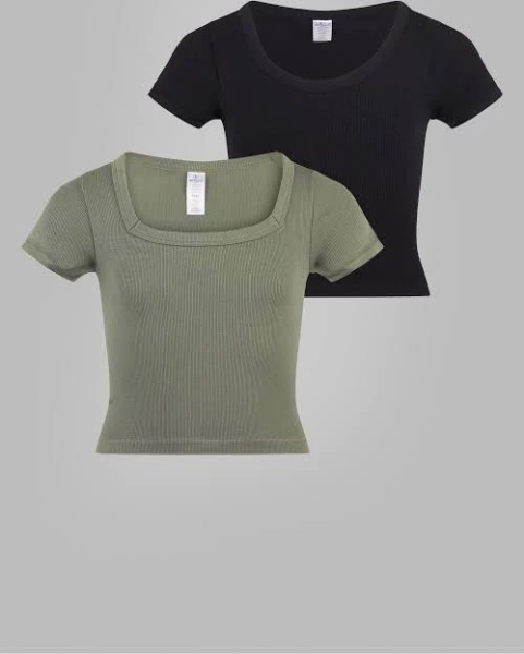 Girl's Seamless Square Neck Tshirt