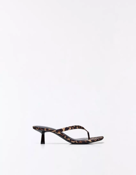 Sandales à talon thong - Femme | Bershka