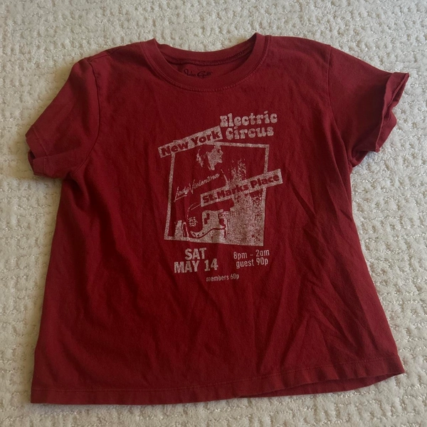 Brandy red T shirt