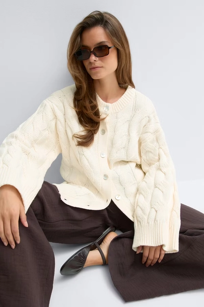 Chunky knitted cable cardigan