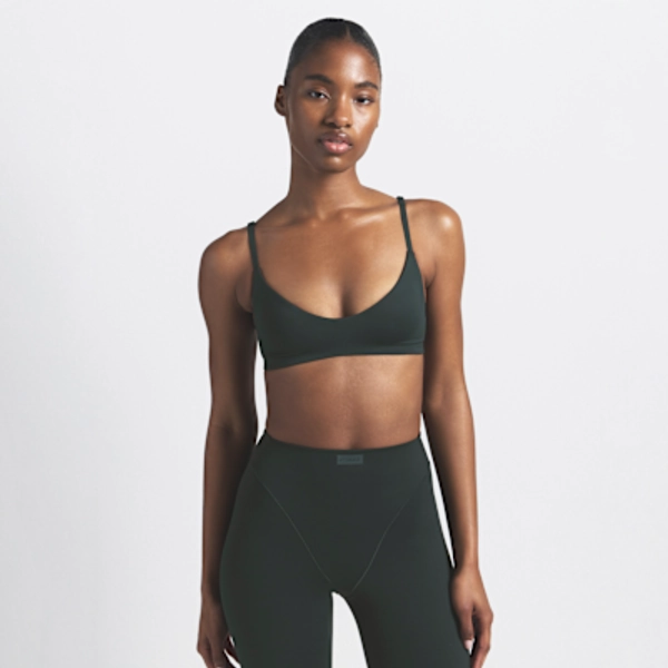 NikeSKIMS Matte Women's Micro-Scoop Bra