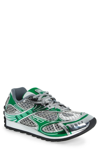 Orbit Low Top Sneaker