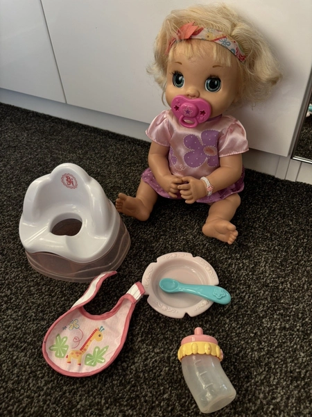 Baby Alive Doll Learns to Potty 2007 Hasbro