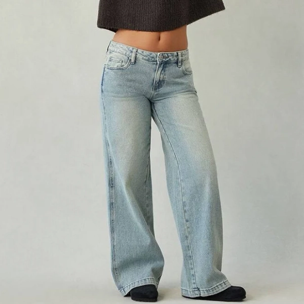 Casey Women's Low Rise Baggy Jeans