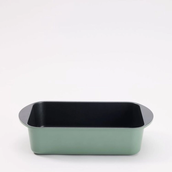 Smith + Nobel Colour Kitchen Cast Aluminium Roster Sage M