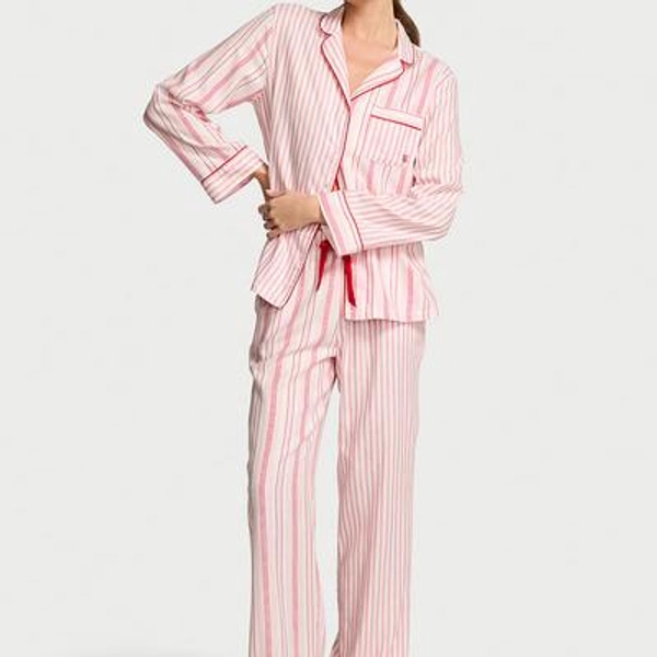 Women's Victoria's Secret Flannel Long Pajama Set