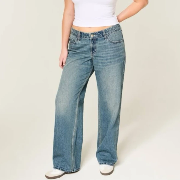 Hollister Women's Low-Rise Baggy Jeans