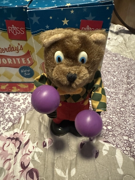 VINTAGE  PURPLE MARACA PLaying BEAR TIN WIND UP  as seen on Baby Einstein!