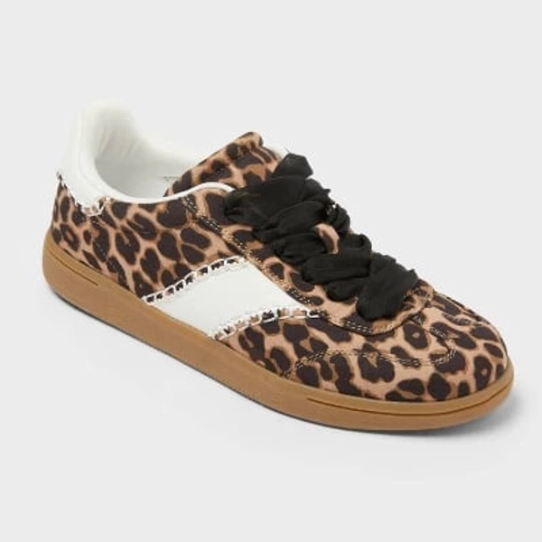 Women’s Spencer Fashion Sneakers with Memory Foam Insole – Universal Thread™ Dark Brown 5