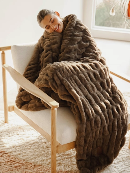 cmfrt Blanket - in 'Buttercream' (MEDIUM OR LARGE)