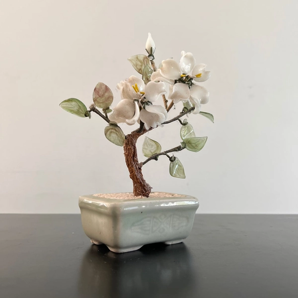Vintage Jade Tree Figurine: Chinoiserie Asian Decor