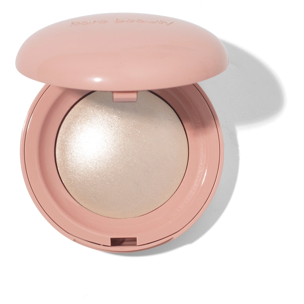 Rare Beauty Silky Touch Highlighter Enlighten
