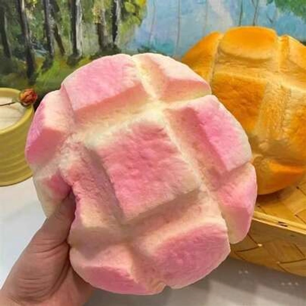 Extra Large Soft Squishy Pineapple Bread Toy - Extra Large Size, Soft & Juicy, Slowly Rises, Stress Relief, Sensory Toy, Suitable For Office And School, Quietly Relieve Depressed Emotions - Size Yellow Pineapple Buns