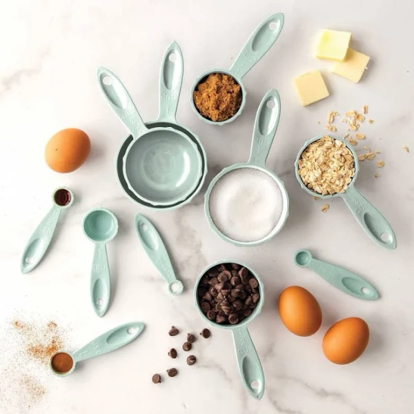 Measuring Cups and Measuring Spoons Set