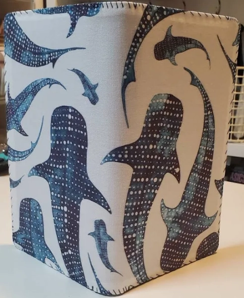 Server Book - Sharks & Whales