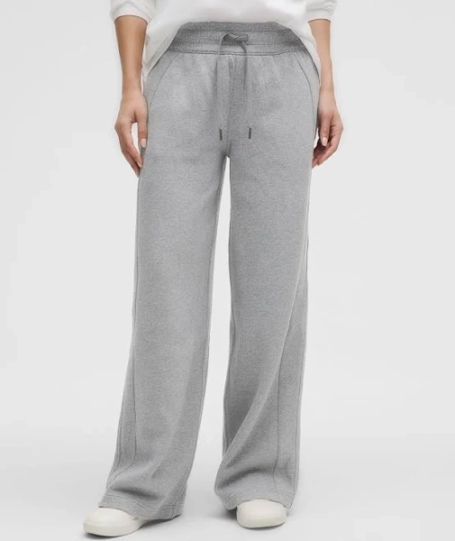 lululemon Women's Scuba Mid-Rise Wide-Leg Pant Regular