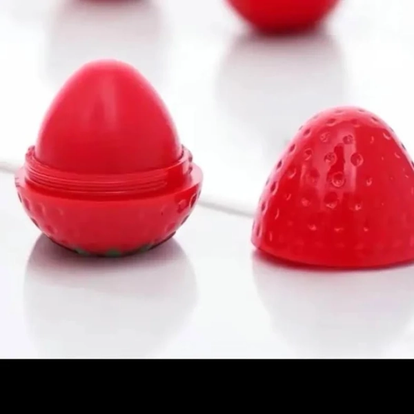 Strawberry Lip Balm - Red Lip Balm Shaped Like a Strawberry for Your Lip Care Needs, Comfort