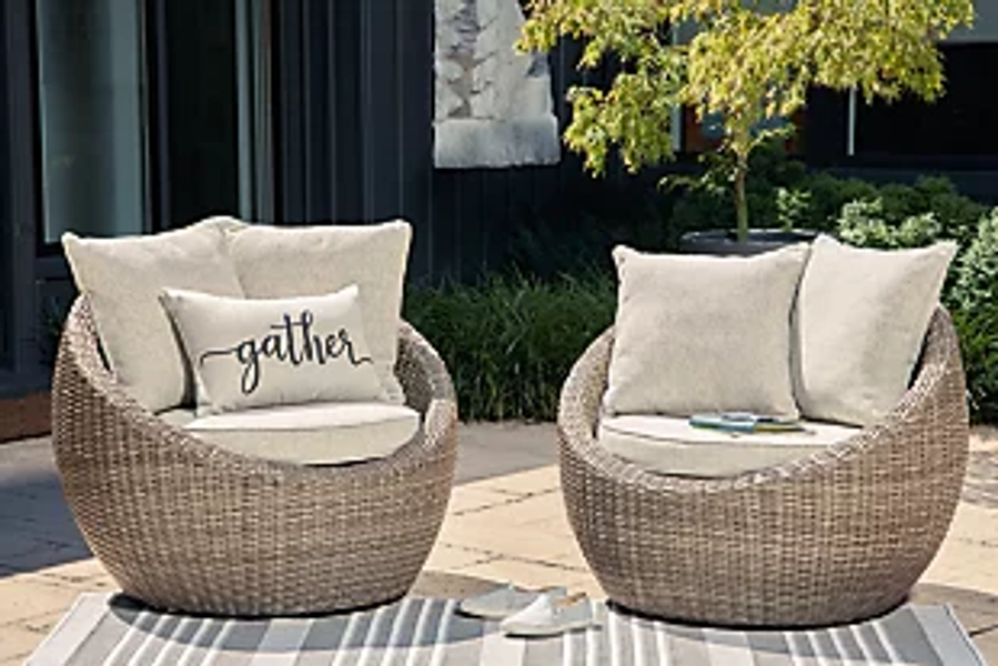 Danson Outdoor Swivel Lounge Chair (Set of 2)
