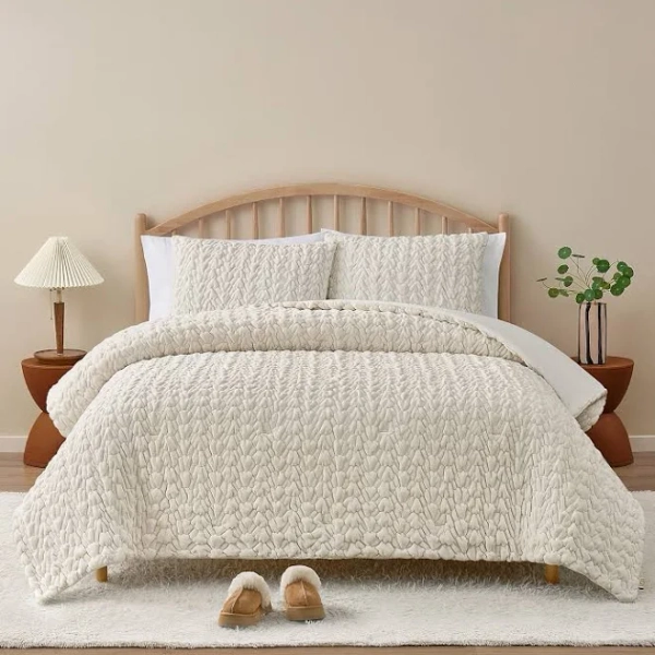 UGG Dafni Ruched Quilt Set