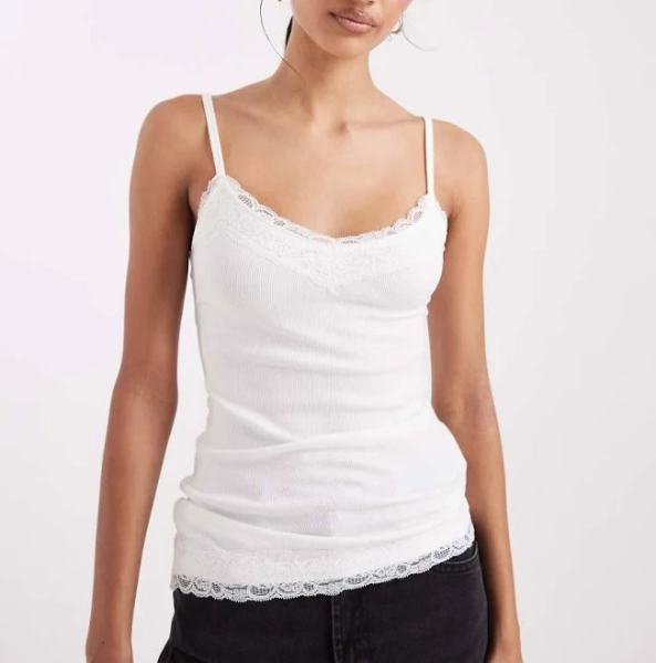 Hollister – Lace Trim Cami Top – Women – Nylon/Elastane/Cotton - XL - White
