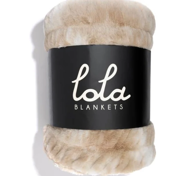 Lola Blankets Life-Changing Softness Caramel N' Cream