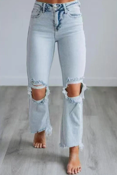 Women's Distressed Knee Ripped Slim Crop Jeans