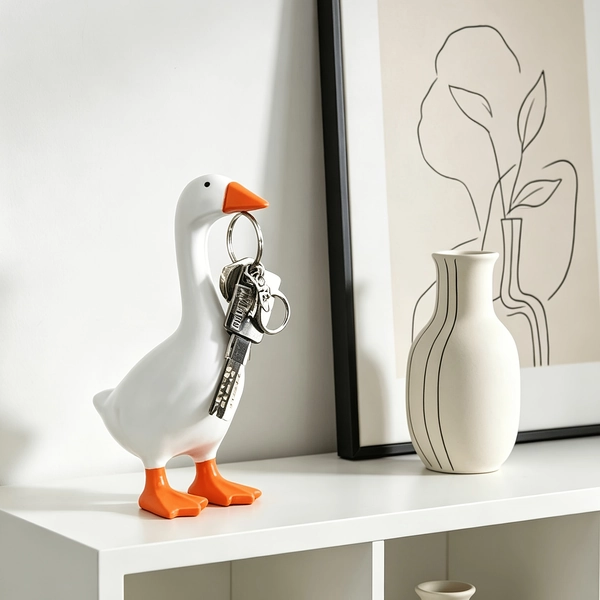 Magnetic White Goose Key Holder Ornament, Creative Resin Animal-Shaped Desktop Decoration, Entryway Key Hook, Cute Home Goods, Housewarming Gift, Office Worker's Desktop Organizer, European and American Style Home Soft Furnishings, Ideal for Everyday