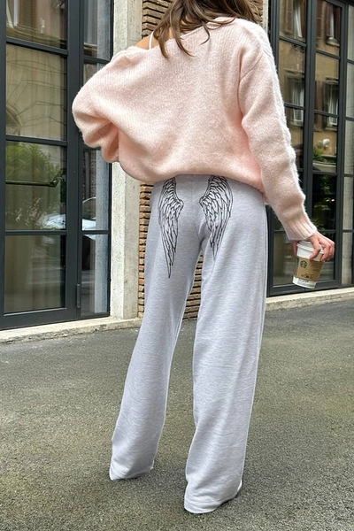 Wide-leg joggers with wings