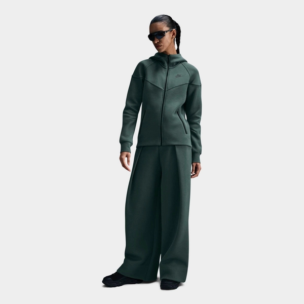 Women's Nike Sportswear Tech Fleece Windrunner Full-Zip Hoodie - Size XS