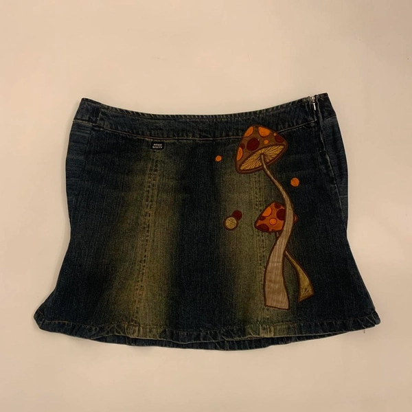 prettiest miss sixty mushroom flared skirt ! is...
