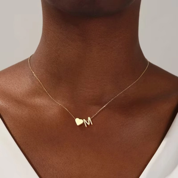 Turandoss Gold Heart Initial Necklaces for Women Girls, Dainty Pendant Necklace, Gold Jewelry for Women, Birthday Gifts for Girls 8-18, 16+2.5In, M