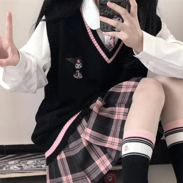 My Melody V-Neck Loose Fit Sweater Vest