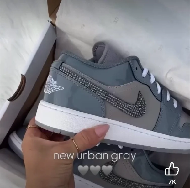 Urban gray new dunks Nike 