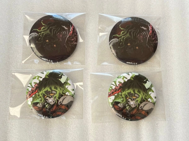 鬼滅の刃 妓夫太郎 缶バッジ 4点セット