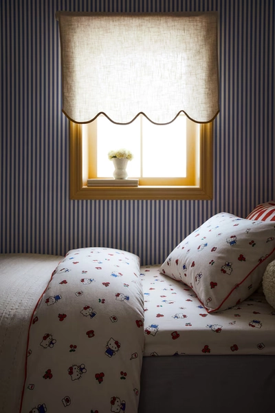 Patterned cotton fitted sheet