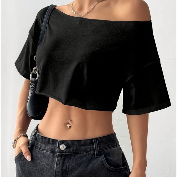 Women's Loose Off-Shoulder Slant Shoulder T-Shirt Top, Suitable for Dates, Parties, Commuting, Casual Wear, Fashionable, Exquisite, Versatile, and Simple. Cropped Top with Short Sleeves, Waist-Revealing, Casual and Stylish Hot Top, Simple Loose Fit