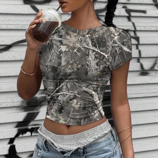SHEIN Teen Girl Cropped Fitted Graphic Tee