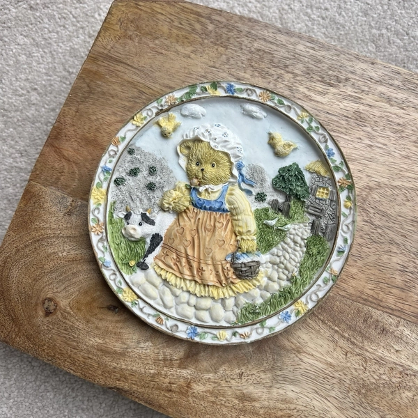 Hanging Decorative Display Plaque Plate Teddy Bear Kitsch Nursery Wall Decor